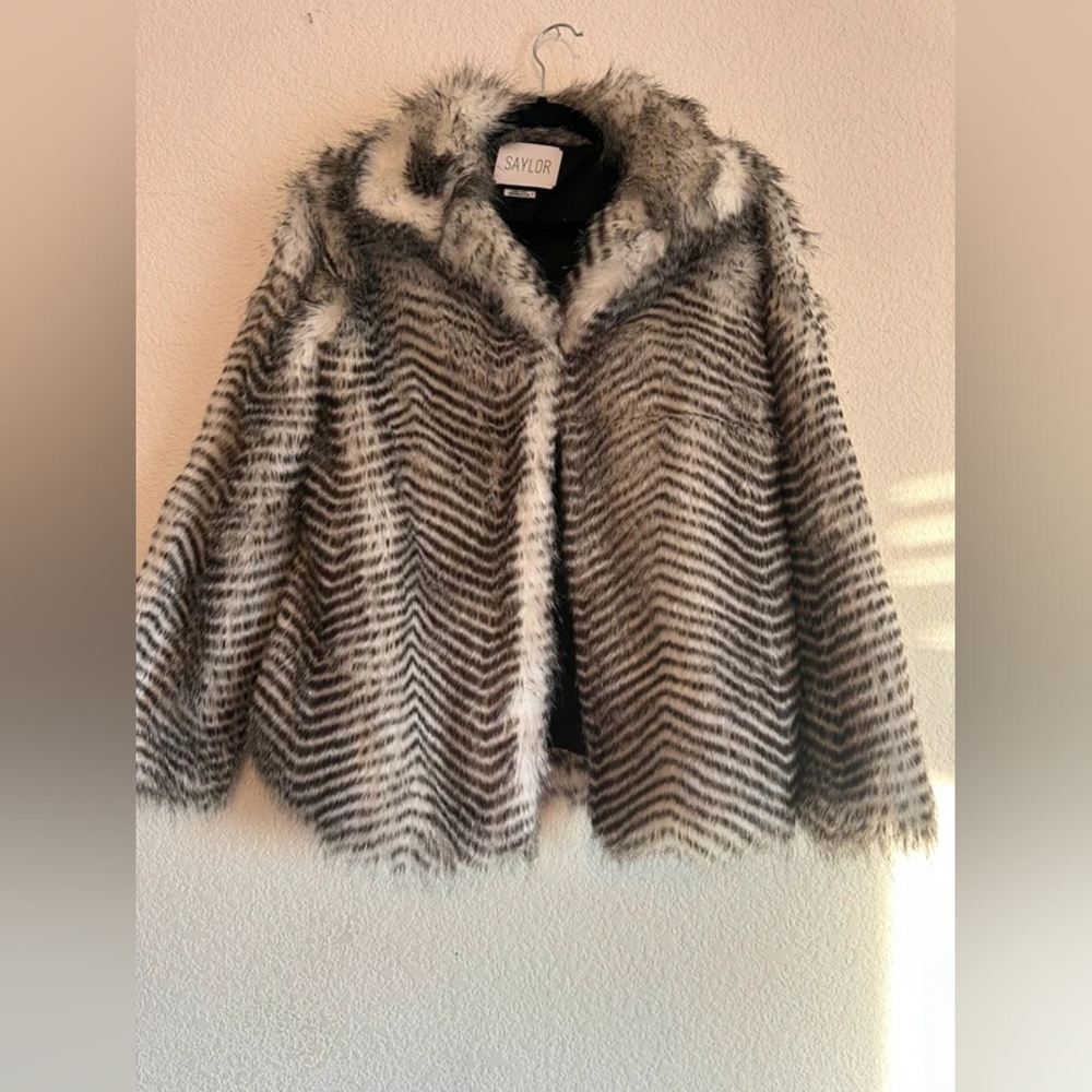 SAYLOR Women's Striped Faux Fur Jacket - Black and White